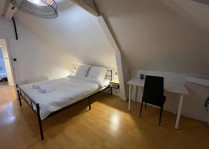 L'eclipse - Gare De Apartment *